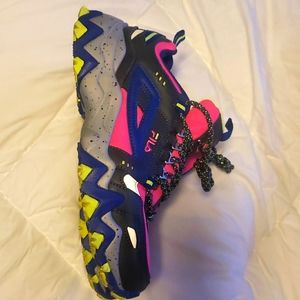 *Winter Sale* Oakmont Tr Fila sneakers